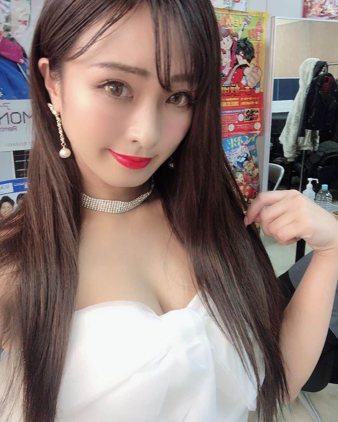Fujikoのインスタグラム：「本日は、Song the for Smiieにお越しの皆様✨😖 ありがとうございます！！  震災祈念イベント初参加でしたが、素敵な空間で音楽や生きてる事、当たり前の生活や大切な人達のことを思いながら歌った日になりました😖  お越し頂いた皆様、配信越しに応援してくださった皆様ありがとうございます✨  シュガーズさん、呼んでいただいて、ありがとうございます❤️  #Fujiko#シュガーズ#阪神淡路大震災 #震災祈念コンサート」