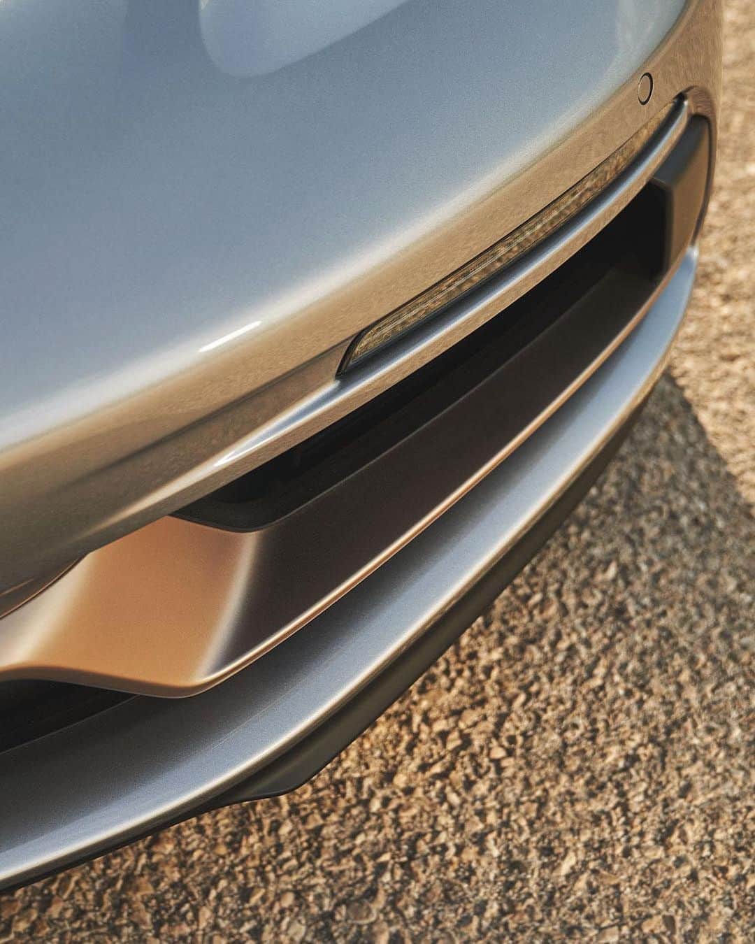Porscheさんのインスタグラム写真 - (PorscheInstagram)「Why count the curves behind you when you can look towards the new ones ahead? The limited edition Boxster 25 years sticks to its roots, and then drives them forwards.  Link in bio. __ Boxster 25 years: Fuel consumption combined: 10,9 - 10,1 km; CO2 emissions combined: 247 - 230 g/km I https://porsche.click/DAT-Leitfaden I Status: 01/2021」1月17日 19時58分 - porsche