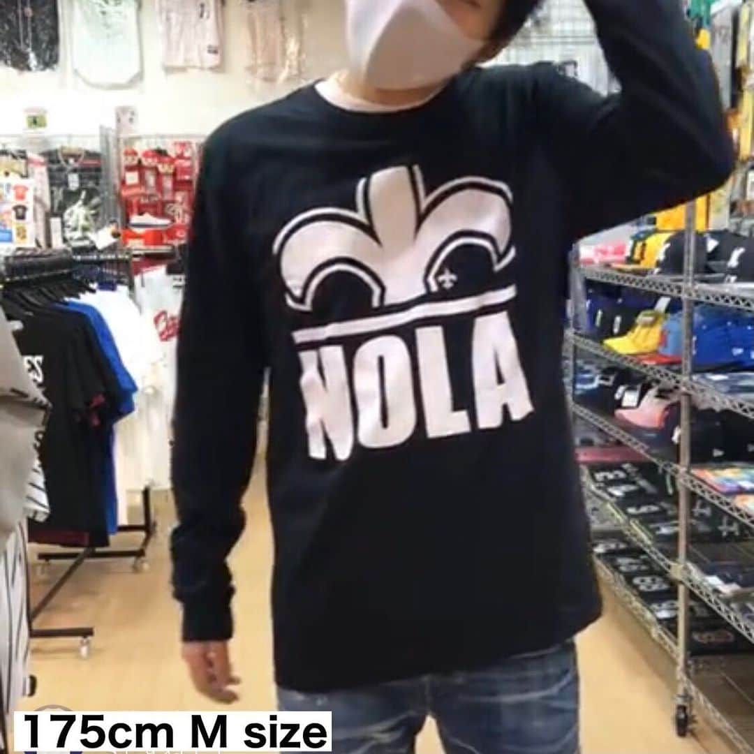 セレクションスタッフさんのインスタグラム写真 - (セレクションスタッフInstagram)「.﻿ NFL × Nike Tee 💛﻿ ﻿ ストーリーで上げた際サイズ感のお問い合わせがあったので実物を見た、着た感想をお伝えします！﻿ ﻿ USサイズなのもあって、着丈袖丈やや長めの作りだと思います。﻿ 大阪店スタッフがライブで着比べてくれましたが﻿ 175cm、普通体型な場合はMが良い！﻿ 166cmくらいならSが良い！﻿ ということでした^_^(私はM着てるけど笑)﻿ ﻿ 175cmくらいの身長の方が、S着事もできますが﻿ ややタイト目になり袖丈もぴったり若しくは、少し短いと感じる方もいるかもです。﻿ ﻿ 今なら入荷ほやほやアイテムなので、サイズ揃ってます♫﻿ ﻿ ﻿ 気になるサイズ感などDMでご相談くださいませ😊💛﻿ ﻿ ﻿ ﻿ #nfl #アメフト #アメフトが好きだ #スポーツコーデ #セレクション新宿 #セレクション大阪 #スーパーボウル #superbowl #ストリートファッション #greenbaypackers #packers #グリーンベイパッカーズ #パッカーズ ﻿#セインツ #チーフス #nike」1月17日 20時39分 - selection_headoffice