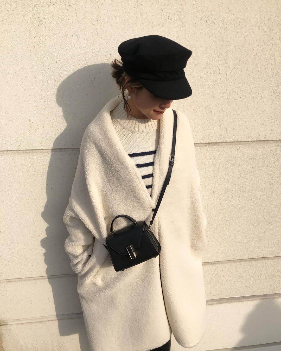 yukoさんのインスタグラム写真 - (yukoInstagram)「2021.1.17  マンネリコーデに帽子を投入 マリンキャップが何だか新鮮🚢✨ 全然被れてなかったけど好きなのです♡  cap #plage knit #currentage coatigan #damefrank bag #valextra」1月17日 20時36分 - sa_youu