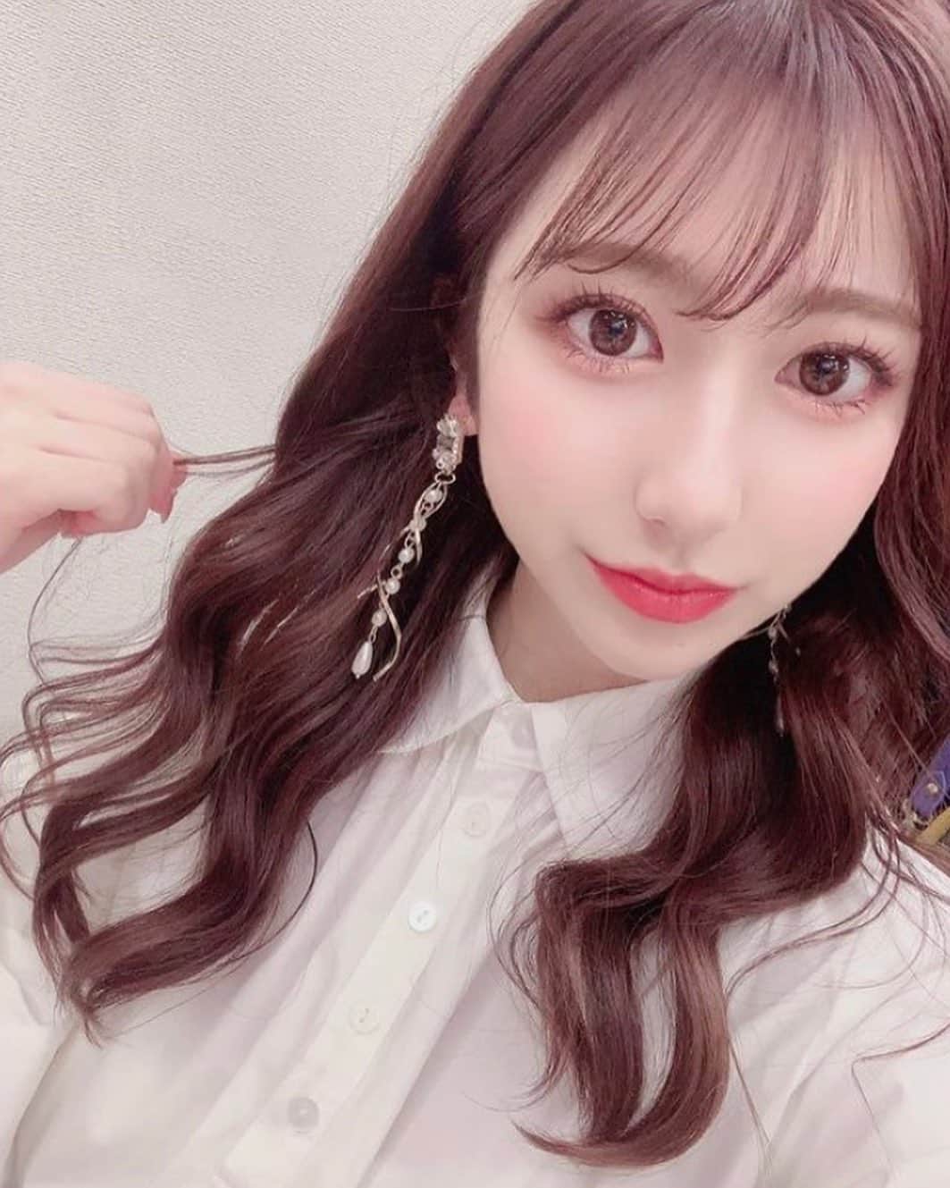 のインスタグラム：「【性格が天使🥺💓】 ㅤㅤㅤㅤㅤ This is Japanese night culture🇯🇵💫 Introducing Japanese famous hostess👗 Plz "follow me" , "like" and "Share" 💋 ㅤㅤㅤㅤㅤ 全国各地の夜の世界🦋で活躍されている、美を極めた名実共にトップクラスの美女をご紹介するアカウント 【💋キャバ図鑑💋】< @cabazukan >です✨ ㅤㅤㅤㅤㅤ ✳︎────────────────✳︎ 今回ご紹介させて頂きますのは 東京(Tokyo) 歌舞伎町(Kabuki-cho) の 「美人茶屋」在籍の * 柊ゆう * ちゃん @yuu_wan_1225 です😍✨ ✳︎────────────────✳︎ ⚠️アカウント内の 他のキャスト様もココから< @cabazukan >見てね👗✨⚠️ ㅤㅤㅤㅤㅤ こちら、歌舞伎町「 @bijin.chaya 」さん🕋から、年齢の割にしっかり者のキャスト様💓ゆうちゃんの一枚📸✨ ↪︎ @yuu_wan_1225  ㅤㅤㅤㅤㅤㅤㅤ 天真爛漫で無邪気で可愛らしい性格の女の子🥺💓 お酒はそんなに強くありませんが、飲みの場の雰囲気や人と話すこと自体が好きというゆうちゃん😘🥂 ↪︎ @yuu_wan_1225 ㅤㅤㅤㅤㅤㅤㅤ ㅤㅤㅤㅤㅤㅤㅤㅤㅤㅤ お客さま一人一人を大切にするよう心掛けていて、その性格の良さに惚れてしまう方も😳 容姿だけでなく、性格含めておすすめできる素敵なキャスト様です💋✨ ↪︎ @yuu_wan_1225 ㅤㅤㅤㅤㅤㅤㅤ ㅤㅤㅤㅤㅤㅤㅤㅤㅤㅤ ⚠️アカウント内の 他のキャスト様もココから< @cabazukan >見てね👗✨⚠️ ※インスタ以外の方はコチラ↓ https://www.instagram.com/cabazukan/ ㅤㅤㅤㅤㅤ ◤◢◤◢◤◢◤◢◤◢◤◢◤◢◤◢◤◢◤◢ リポスト希望のキャスト様、 フォロー&タグ付け🏷 < @cabazukan > して頂けると気付きやすいので 宜しくお願い致します！ ◤◢◤◢◤◢◤◢◤◢◤◢◤◢◤◢◤◢◤◢ ──────────────── ©︎produced by @terry0404ht  # ぶっ飛びテリー会長  フォローしてもらえると更新頑張れます🚀 ──────────────── ㅤㅤㅤㅤㅤ ㅤㅤㅤㅤㅤ ㅤㅤㅤㅤㅤ ㅤㅤㅤㅤㅤ 【# キャバ図鑑, # 推し嬢 】 # 指名するならキャバ図鑑  #asiangirls #ナチュラルメイク  #田中みな実  #ぶりっこ #バレンタインデー  #緊急事態宣言 #不倫  #歌舞伎町キャバクラ #歌舞伎町キャバ嬢  #ケツスタグラム #鬼滅の刃  #japanesegirl #救世主  #裏垢女子 #ナビスタ  ㅤㅤㅤㅤㅤ #愛人 #夜遊び  #creampie #巨乳  #パパ活 #美乳  #領域展開  #av女優  #浮気 #パンチラ  #pussycat #美尻 #デリヘル嬢  #谷間 # adultery  ㅤㅤㅤㅤㅤㅤㅤㅤㅤㅤ  ──────────────── ©︎produced by @terry0404ht  # ぶっ飛びテリー会長  フォローしてもらえると更新頑張れます🚀 ──────────────── ㅤㅤㅤㅤㅤ ㅤㅤㅤㅤㅤ ㅤㅤㅤㅤㅤ」