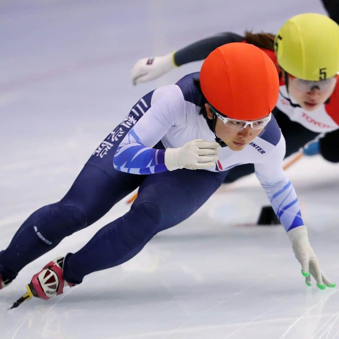 日本オリンピック委員会さんのインスタグラム写真 - (日本オリンピック委員会Instagram)「ショートトラックの全日本選手権最終日は17日に男女各2種目が行われ、前日の2種目を合わせて男子は渡邊啓太選手が2大会連続3度目、女子は山名里奈選手が初の総合優勝を達成しました。また渡邊選手と山名選手は世界選手権（3月・オランダ）代表に選ばれました。（写真：アフロスポーツ） . ⛸The 43rd All Japan Short Track Speed Skating Championships⛸ . [Men's] 🏆渡邊啓太/Keita Watanabe . [Women's] 🏆山名里奈/Rina Yamana . #ショートトラック #shorttrack #渡邊啓太 #KeitaWatanabe #山名里奈 #RinaYamana #TEAMNIPPON #japaneseolympiccommittee #がんばれニッポン . 📷AFLOSPORT」1月17日 20時59分 - teamjapanjoc