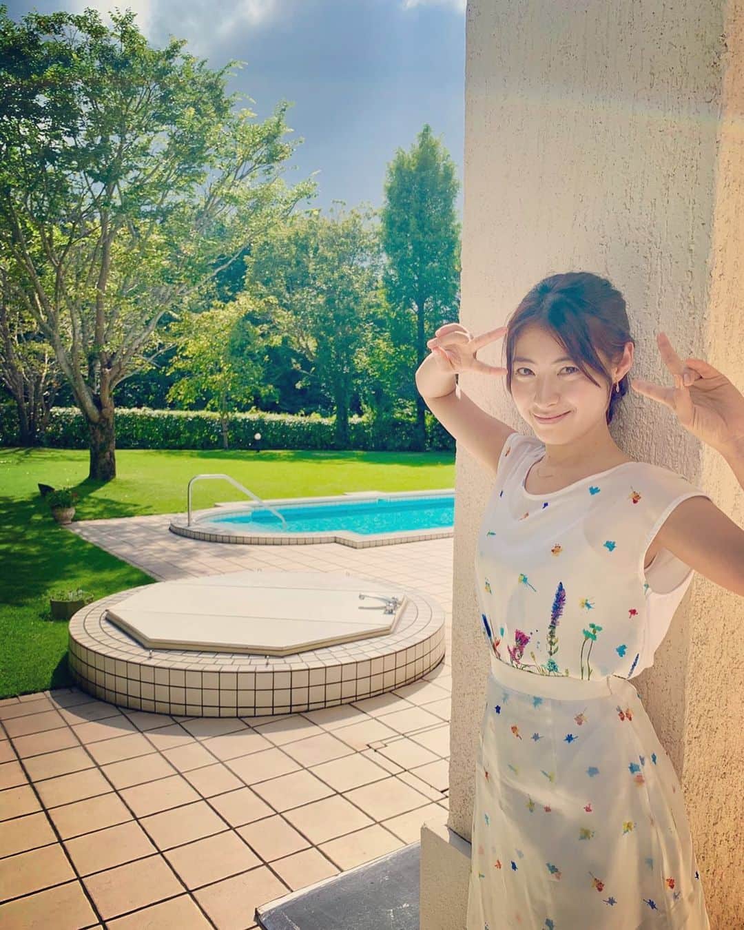 瀧本美織のインスタグラム：「💚 今日もお疲れさまです☕️  #夏だ」