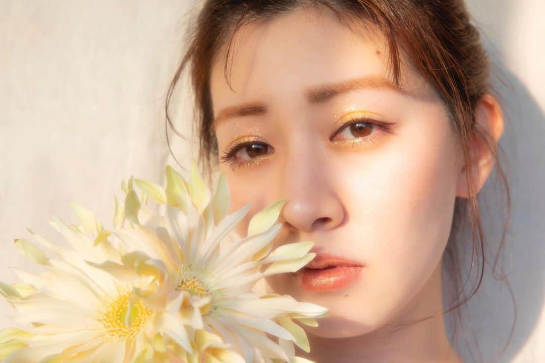 岡本杏理さんのインスタグラム写真 - (岡本杏理Instagram)「これガーベラ、珍しくて可愛かったなぁ♡ #gerbera #非洲菊 #거베라」1月17日 21時23分 - anri_okamoto