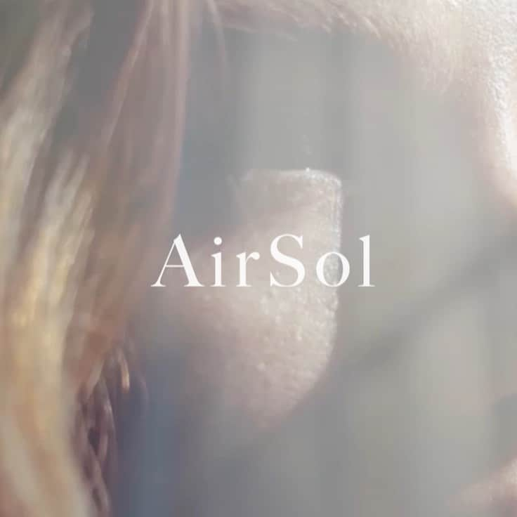 AirSolさんのインスタグラム写真 - (AirSolInstagram)「公式HPをリニューアルしました！  心機一転、気持ちも新たに。  AirSolを宜しくお願い致します✨  プロフィール欄のURLからぜひご覧ください。 @airsol_jp   ☆☆☆☆☆☆☆☆☆☆☆☆☆☆☆☆☆☆☆☆ ・ Airsolであなたの能力を活かしてみませんか？ 客室乗務員としての多言語・異文化対応力、マナー・作法など、接遇で培われた”あなた”の力が必要です。 またママさんインフルエンサー・ライター・通訳事業など、様々なお仕事をご紹介中🎵  LINEの友だち登録はこちらのリンクをクリックするか、 https://lin.ee/3u6Pf71 LINE ID「＠126adeat」を検索してくださいね！ ——————————————————— ・  #ca #客室乗務員 #外資系客室乗務員 #現役ca #元ca #caになりたい #客室乗務員になりたい #ca生活 #客室乗務員生活 #インフルエンサー募集 #モデル募集 #ライター募集 #caのスキル #airsol #インスタグラマー募集 #calife #crewlife #クルーライフ #caライフ #客室乗務員志望 #メンバー募集 #caのここだけの話 募集 #ca募集  #通訳募集 #ガイド募集 #外資系ca #エアソル #空港ラウンジ　#ビジネスクラス　#caのここだけの話」1月17日 21時28分 - airsol_jp