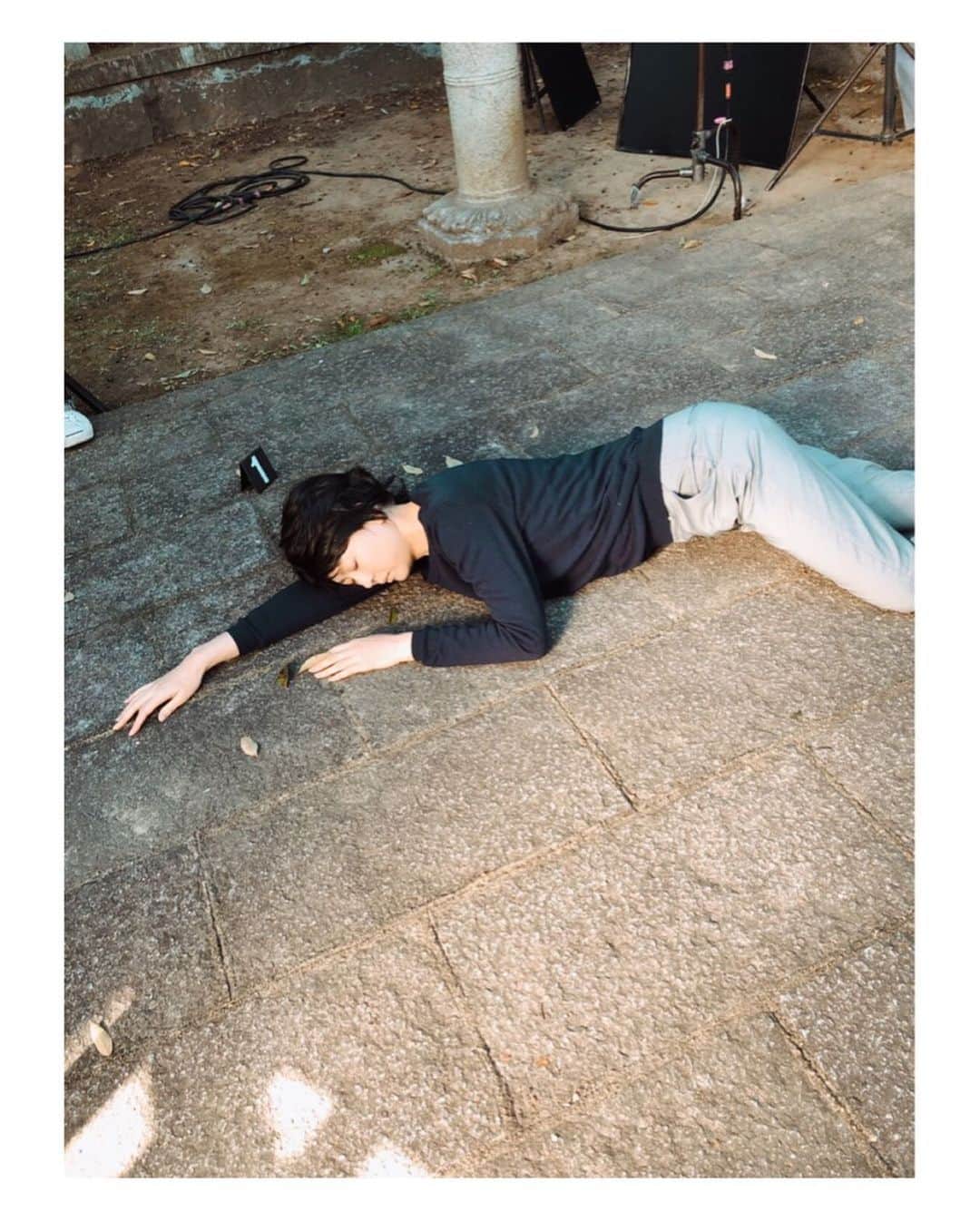 中山忍さんのインスタグラム写真 - (中山忍Instagram)「寒かったね  本番ギリギリまで 小型ストーブを当ててくれて 映るギリギリまで 毛布をかけてもらったおかげで 頑張れました  #遺留捜査  #思い出 #ある日の撮影風景」1月17日 21時49分 - _shinobu_nakayama_