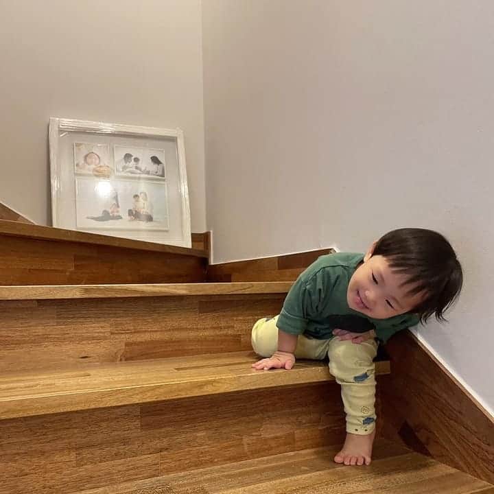 ユ・ハナのインスタグラム：「오늘도 베뤼 베뤼 치명적이야👶 이동글씨🙈」