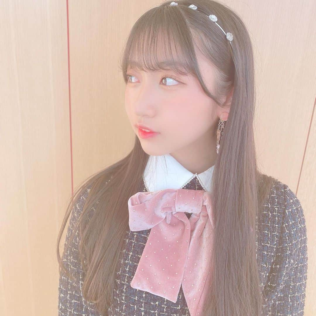 後藤陽菜乃さんのインスタグラム写真 - (後藤陽菜乃Instagram)「✿  🎀👼🏻女の子ってたのしい👼🏻🎀  🏷お洋服タグ付けしてます #hinacode #manontokyo #お気に入り #ツイード #リボン #カチューシャ #低身長 #低身長コーデ #154cm #154cmコーデ #ootd #followｍe #idol #hkt48 #後藤陽菜乃」1月17日 21時46分 - pinachan._.0308