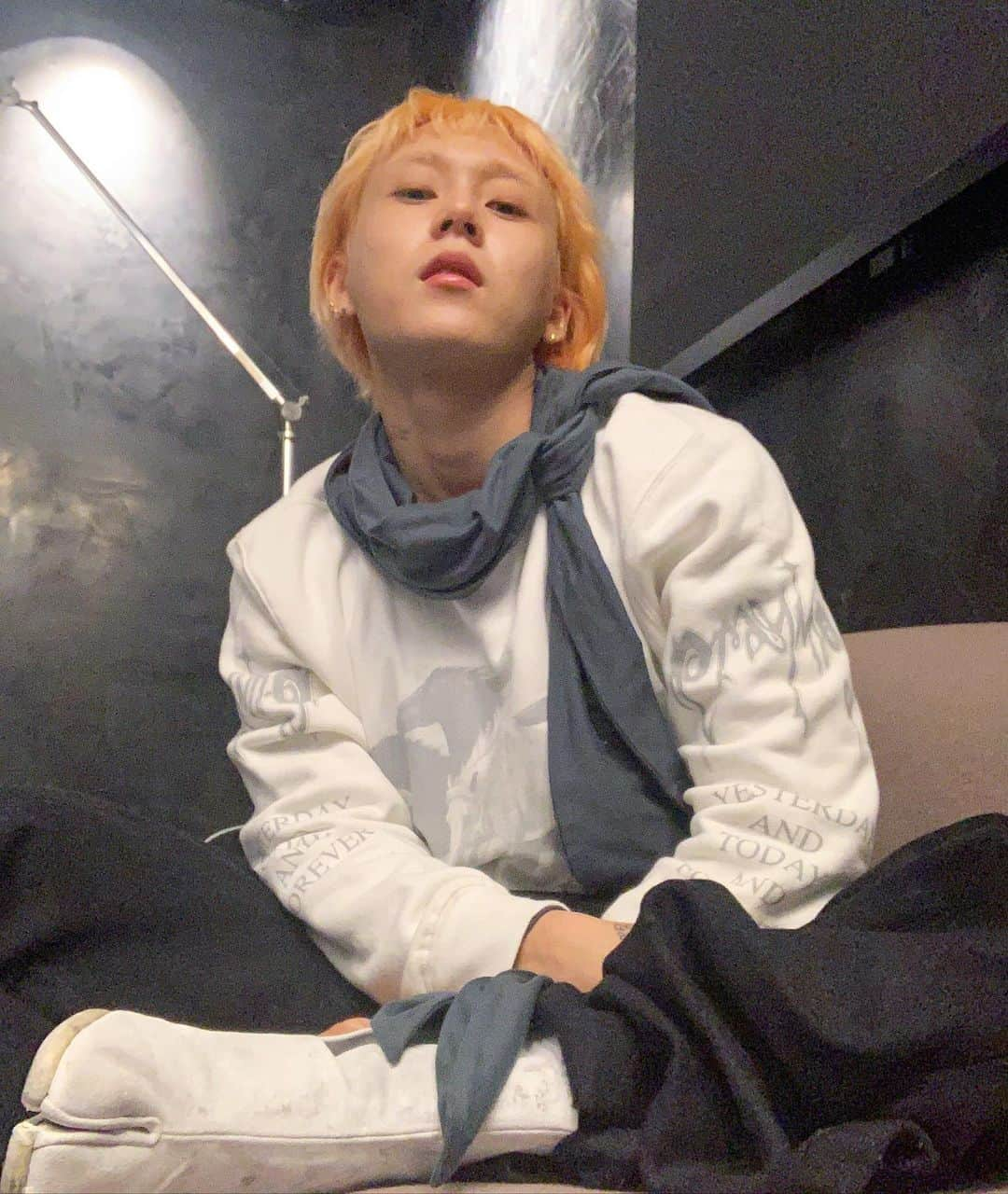 イドンさんのインスタグラム写真 - (イドンInstagram)「이랴」1月17日 21時58分 - hyojong_1994