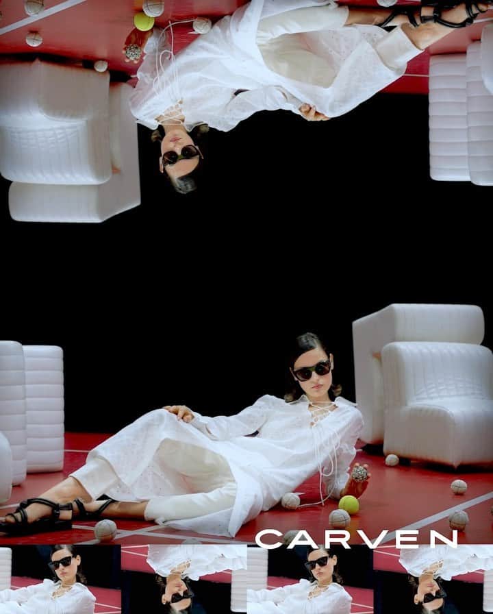 のインスタグラム：「Introducing #Carven Spring-Summer 2021 Collection  Artistic direction @olivierleone Photographer @carlijnjacobs Video @axelmorin_ Stylist @victoiresimonney Image @carlafrediani & @yoannetmarco Model @carolineknudsen_ Choreographer @ericvonchristison Hair @ramoneyluv Makeup @karinwesterlundd Manicure @beatrice_eni Set design @corentin_still  Casting @ikki_casting Production @white_dot_prod Sound design @lauriedarmon  A pop-chic spirit, a movement between the strange and the casual, between the mysterious and the iconic, #Carven Spring-Summer 2021 Collection is now available in stores and on www.carven.com   #CARVENSS21」