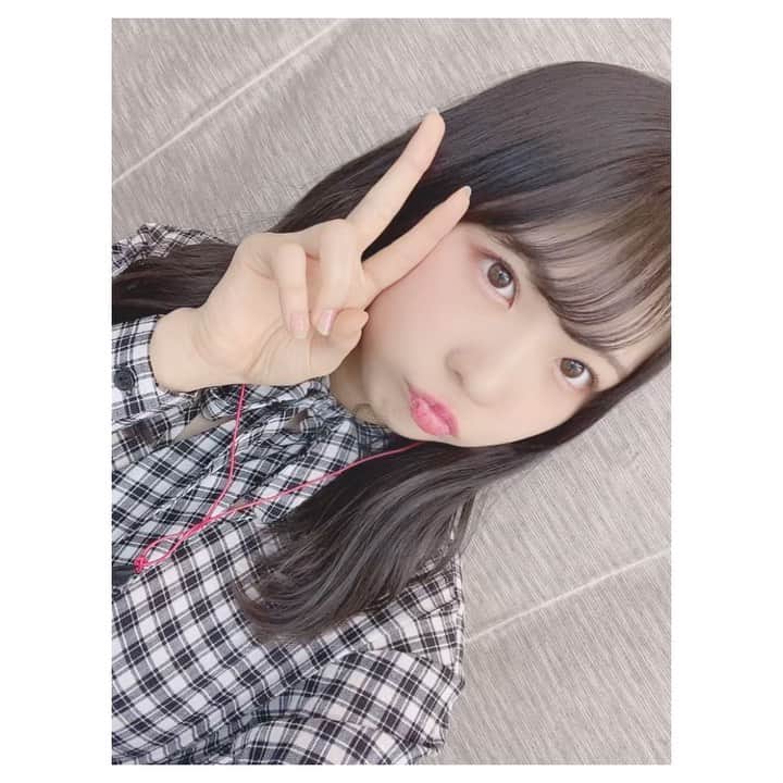 のインスタグラム：「恋落ち...しないか🥲笑　 #自撮り#恋落ちフラグ#みんなたくさんMV観てね☺️」
