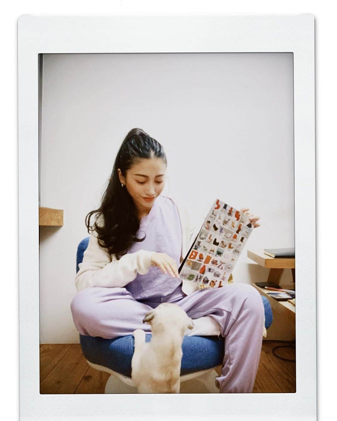安部ニコルのインスタグラム：「♡」