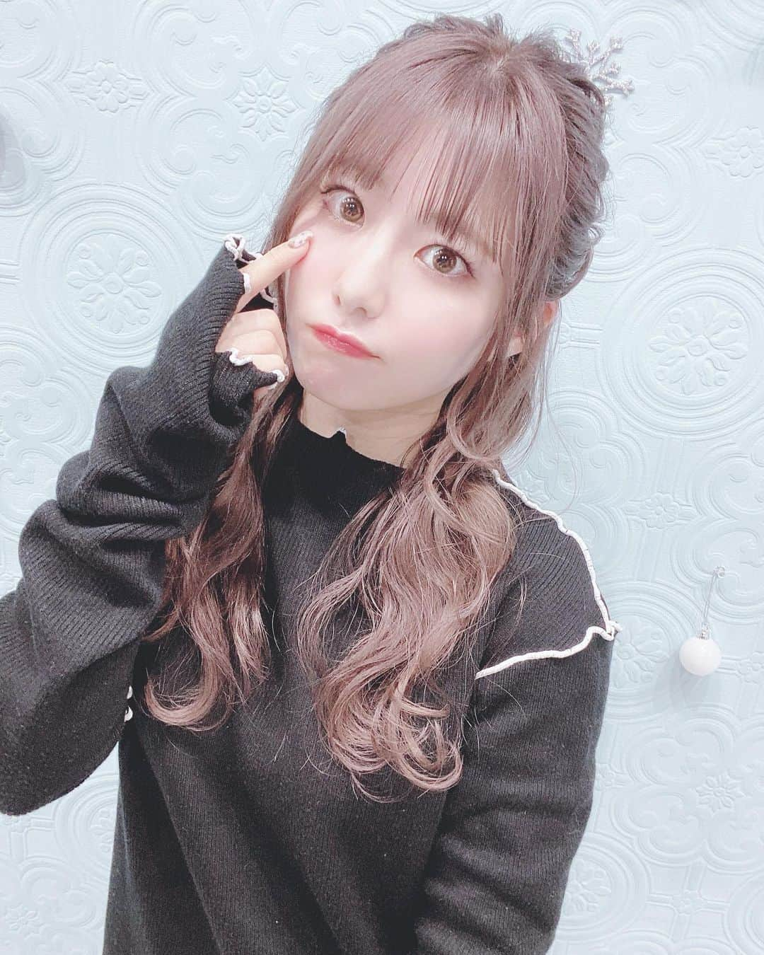 高橋みおさんのインスタグラム写真 - (高橋みおInstagram)「🤍﻿ ﻿ ハーフアップよきですか＾＾﻿ ﻿髪型なにがすき？ ﻿ ﻿ ﻿ ﻿ ﻿ ﻿」1月18日 0時00分 - miochin052