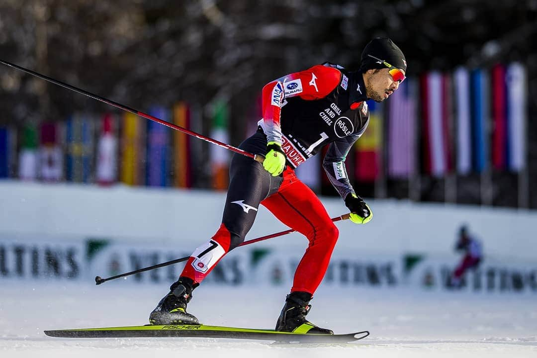 渡部善斗のインスタグラム：「Day1😇,Day2😬,Day3😵 Tough weekend but nice competitions.  Grazie @fiemmeworldcup✨  Allora, let's go to 🇫🇮  #fisnoco #nordiccombined #fischerski #swix #swans #kinetixx #zerofit #hakubavalley    📸@nordicfocus」