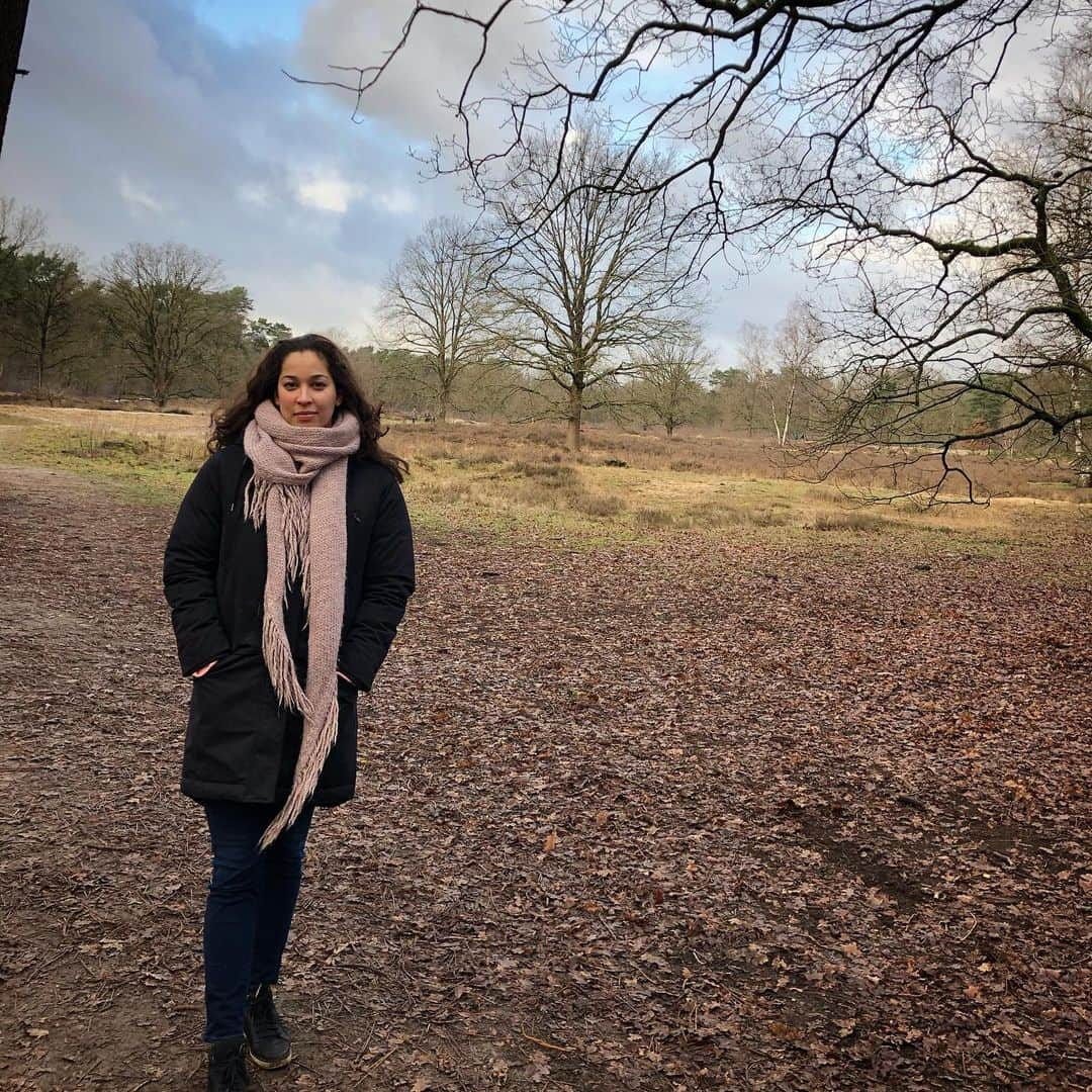 ラノミ・クロモウィジョジョのインスタグラム：「Sunday stroll ☺️🥰」