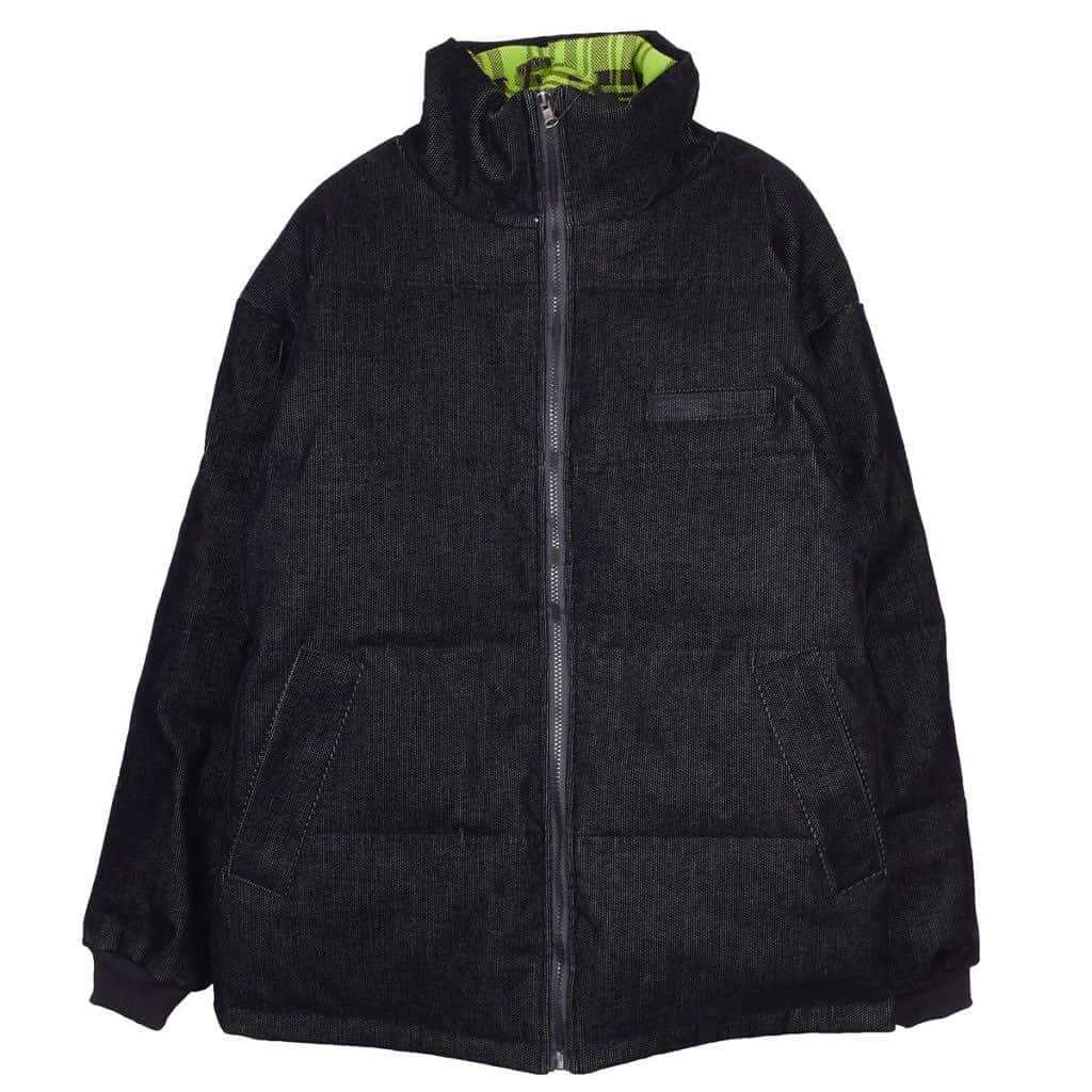CANDYのインスタグラム：「@kadakada_official  Double side down jacket/Green plaid  #entlanse #kadakada」