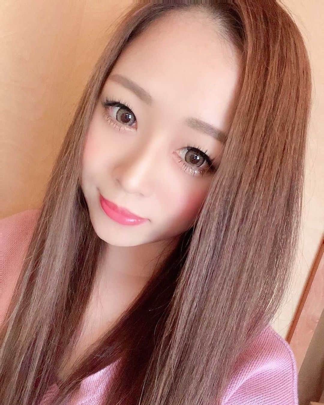 神出鬼没の【キャバ図鑑】のグルメインスタ