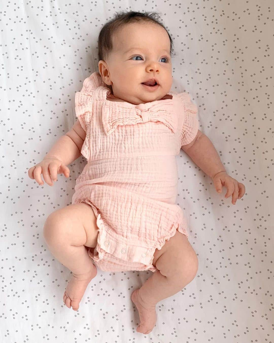 ココ・ロシャさんのインスタグラム写真 - (ココ・ロシャInstagram)「Two months today with this sweet girl who gets stronger and prettier every day.  Please don’t ask if I’m sleeping through the night. I mean, what even is sleep at this point!? 🥴」1月18日 1時18分 - cocorocha