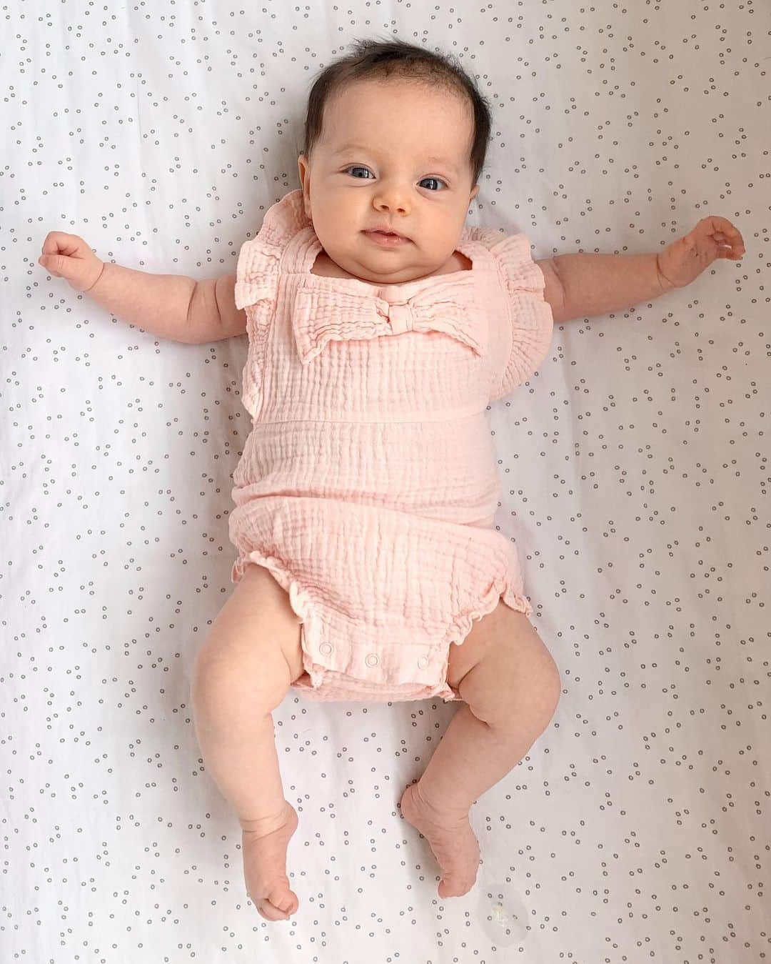 ココ・ロシャさんのインスタグラム写真 - (ココ・ロシャInstagram)「Two months today with this sweet girl who gets stronger and prettier every day.  Please don’t ask if I’m sleeping through the night. I mean, what even is sleep at this point!? 🥴」1月18日 1時18分 - cocorocha