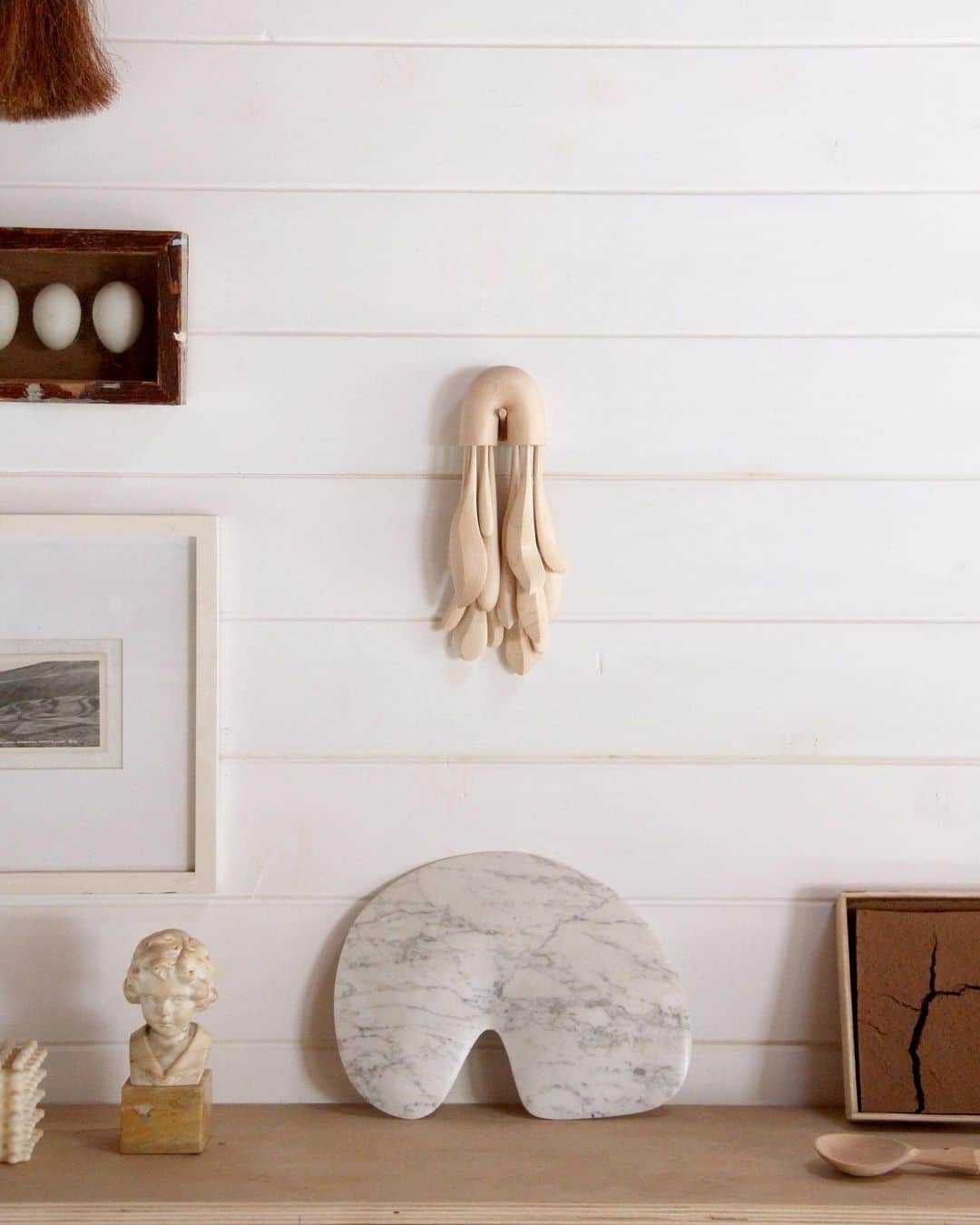 Ariele Alaskoのインスタグラム：「enjoying this sculpture for a moment before sending it off」
