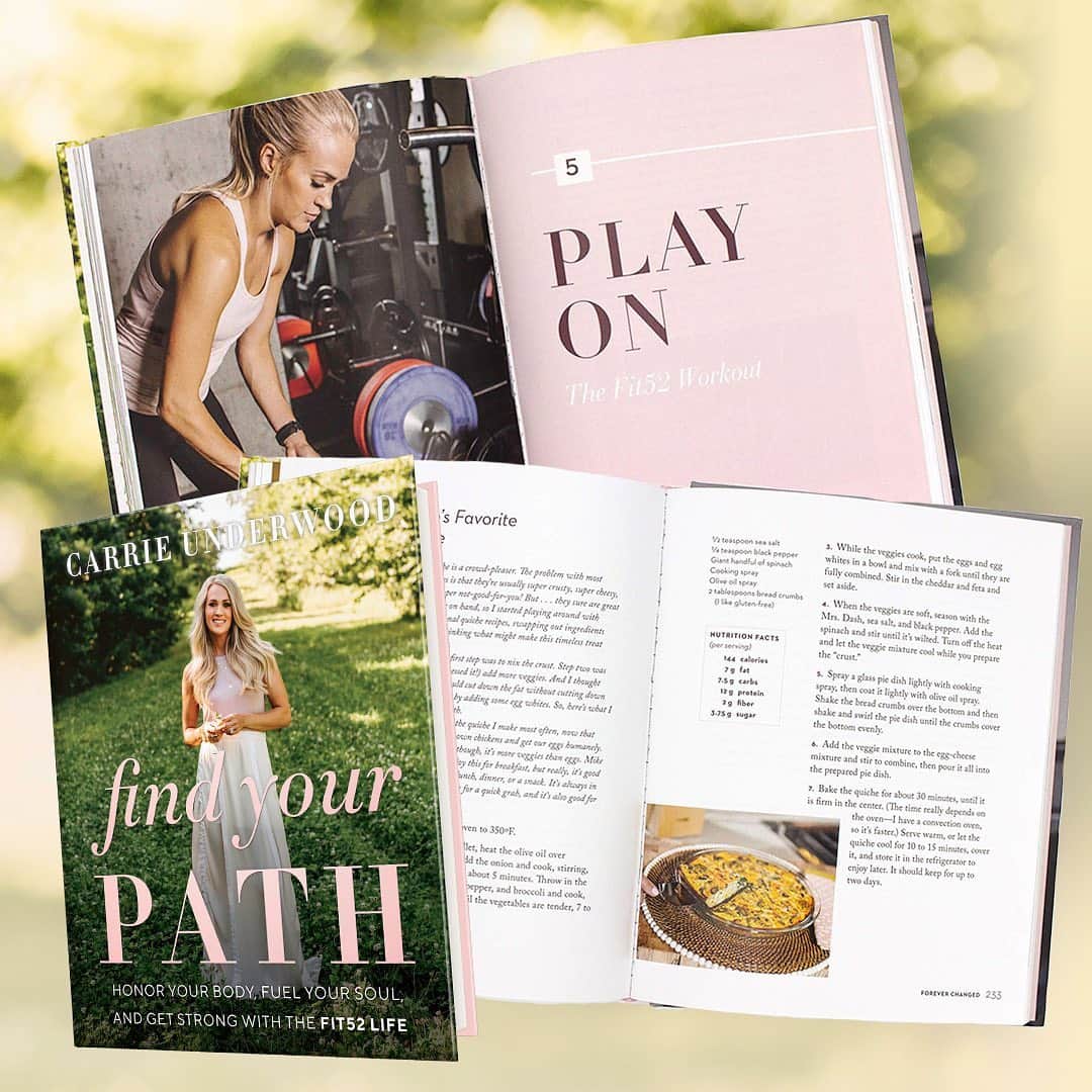 キャリー・アンダーウッドのインスタグラム：「Need a little extra inspiration for the new year? #FindYourPath includes healthy swaps and recipes, favorite workouts, and stories of how Carrie found her path to healthy living. carrieunderwoodofficial.com/findyourpath -TeamCU」