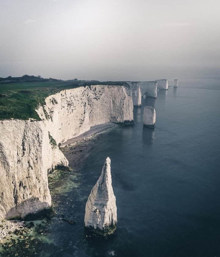 Shore Projectsのインスタグラム：「Magnificent white chalk cliffs #shoreprojects⁠ ⁠ 📸: @carl_brightman⁠」