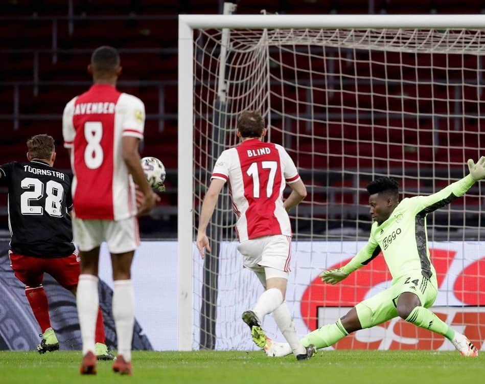 アンドレ・オナナのインスタグラム：「Massive win at home today. Well done lads, great spirit & all together! 👊🏾 @afcajax」