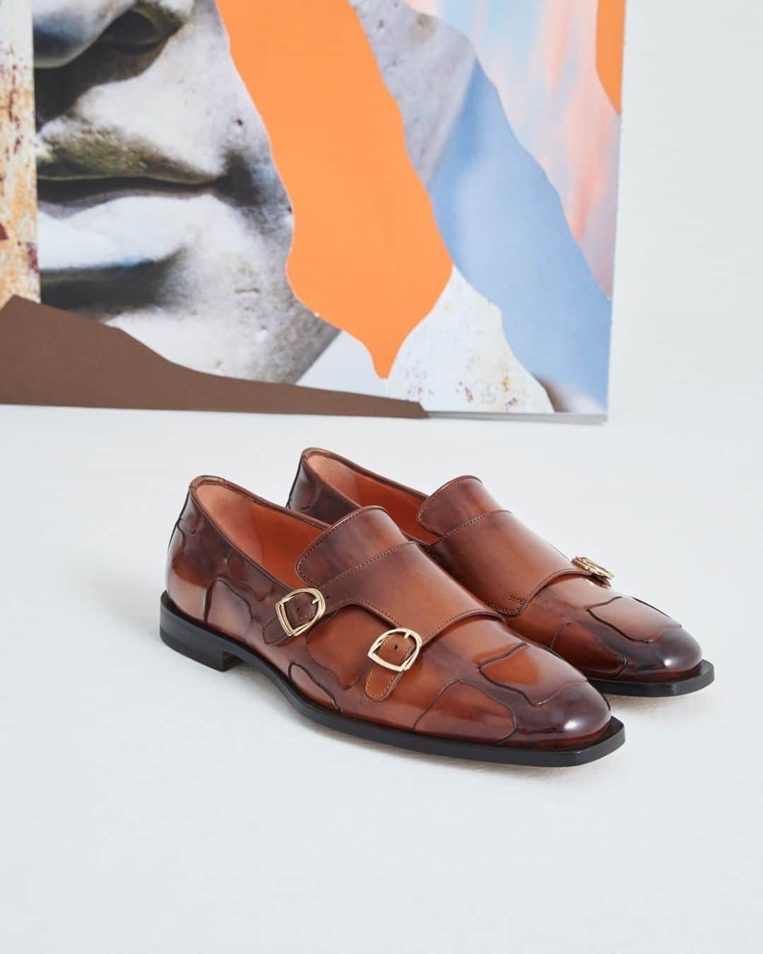 サントーニのインスタグラム：「Introducing the future icons.  #Santoni #SantoniSS21 #madeinsantoni」