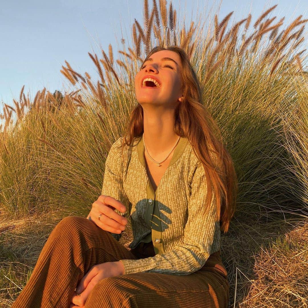 ローレン・オーランドのインスタグラム：「🌾🌞」