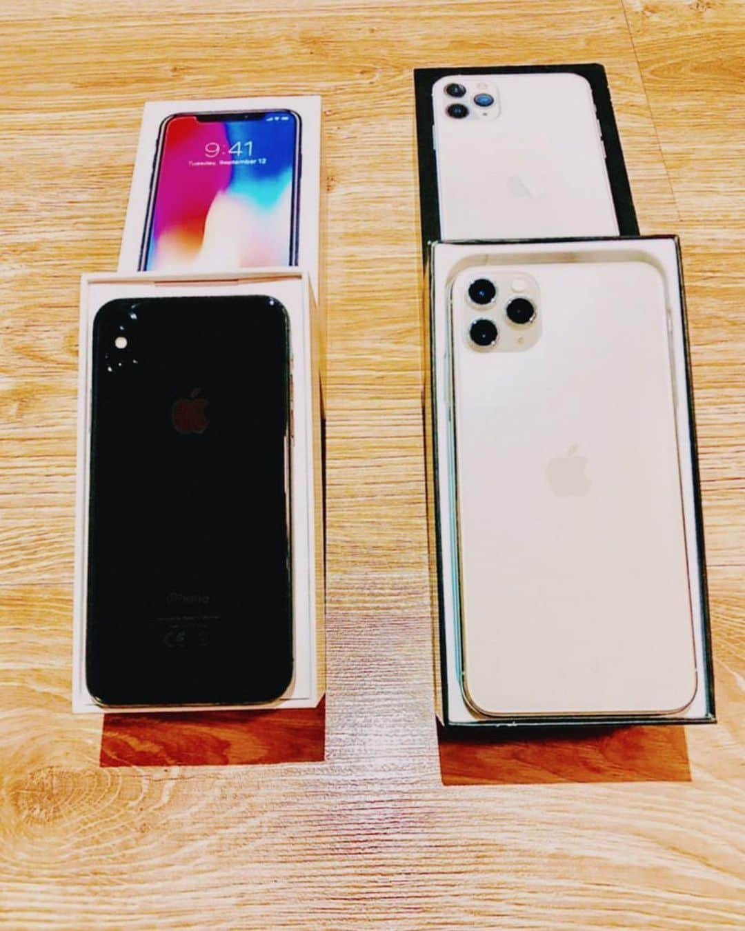 アンドレア・デンバーのインスタグラム：「🎁 PARTICIPATE TO WIN THESE IPHONES 🎁THE GIVEAWAY IS INTERNATIONAL, YOU CAN PARTICIPATE FROM ANY PART OF THE WORLD ✅  It's very easy 👇🏼 To participate: Follow these little steps. 1️⃣ LIKE this photo. 2️⃣ FOLLOW all the accounts @repletodesorpresas is following "very important" we will verify it. 3️⃣ Comment "Ready" many times to the official giveaway's account. 😎 THAT'S ALL!  ✅ The winners will announced on Wednesday 20 January. 🍀 !¡Good luck!  🎁 PARTECIPA PER VINCERE QUESTI IPHONES 🎁IL GIVEAWAY È INTERNAZIONALE, PUOI PARTECIPARE DA QUALSIASI PARTE DEL MONDO ✅   È molto facile 👇🏼  Per partecipare:  Segui questi piccoli passaggi.  1️⃣ METTI MI PIACE a questa foto.  2️⃣ SEGUI tutti gli account che @repletodesorpresas sta seguendo "è molto importante" verrà verificato .  3️⃣ Commenta "Ready" molte volte sull'account ufficiale del giveaway. 😎 È TUTTO!   ✅ I vincitori saranno annunciati mercoledì 20 gennaio.  🍀Buona fortuna!」