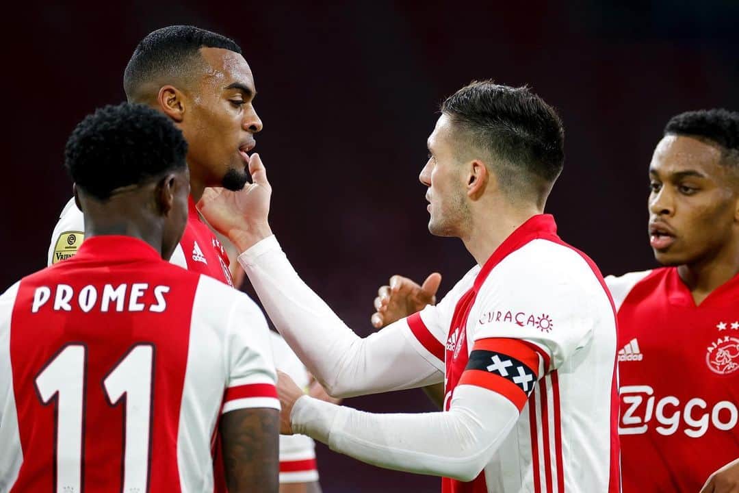 のインスタグラム：「#Klassieker = ❌❌❌ #ajafey」