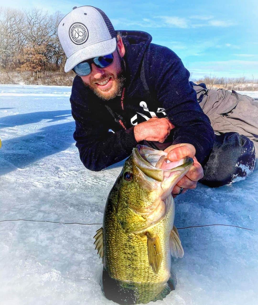 Filthy Anglers™さんのインスタグラム写真 - (Filthy Anglers™Instagram)「We posted @tyler_the_fish_whisperer last week, however this photo was buried behind the first and we figured it deserved some front page love, that’s all! Congrats again @tyler_the_fish_whisperer you are Certified Filthy www.filthyanglers.com #fishing #filthyanglers #bassfishing #icefishing #hunting #angler #monsterbass #bassfish #fish #nature #largemouthbass #kayak #cold #winter #getfilthy」1月18日 6時56分 - filthyanglers