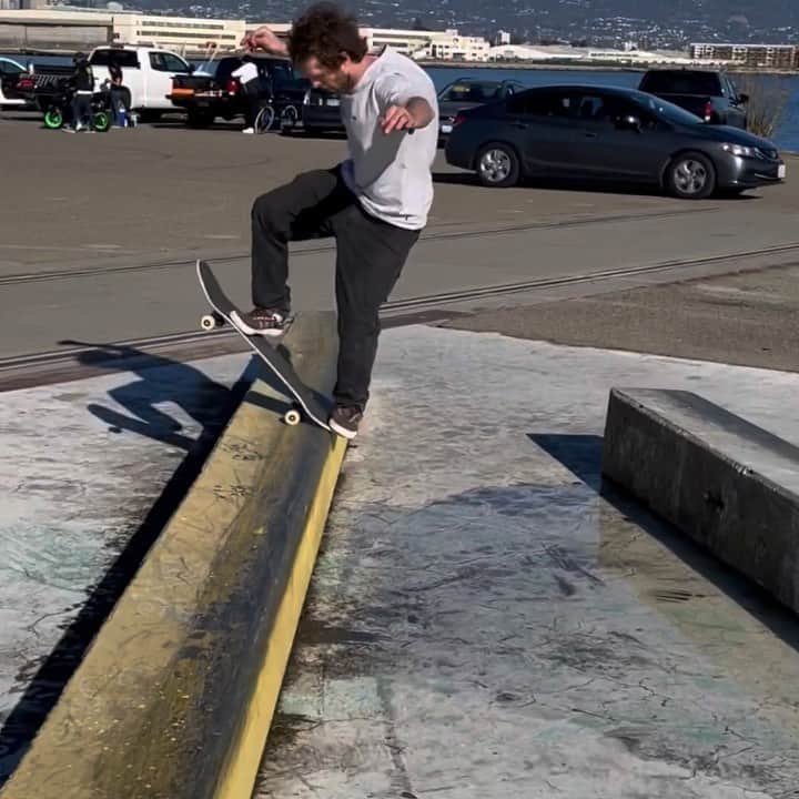 adidas Skateboardingのインスタグラム：「/// @silasbaxterneal and @dennisbusenitz2 in SF 🌉. • #adidasSkateboarding 📲 @poobert」