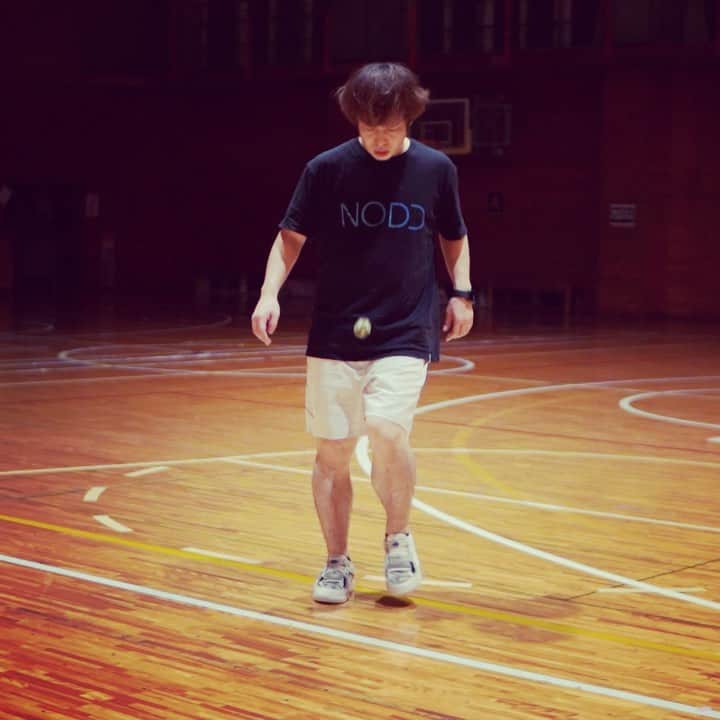 石田太志のインスタグラム：「I won Japan footbag championships 2020! It was online competition because COVID-19. ･ #footbag #taishiishida #freestyle #soccer #follow #worldchampion #performance #performer #instagramer #hackysack #jfc2020 #japanchampion #japanchampionship #online #onlinecompetition #competition」