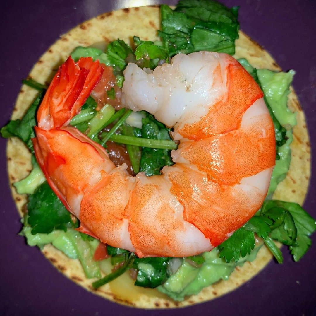 池内万作のインスタグラム：「昨日の晩ごはん。 タコス最高。 #イケウチ家の食卓 #イケウチ家の定番 #みちょ食堂」