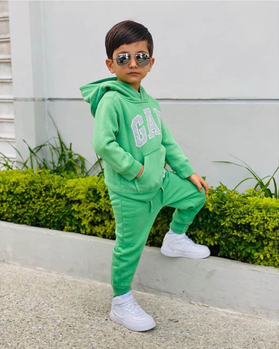 Kidz Fashionのインスタグラム：「💚By @babyjesusmateo #kidzfashion」