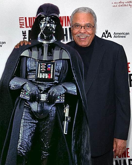 People Magazineさんのインスタグラム写真 - (People MagazineInstagram)「Happy birthday James Earl Jones! 🎉 The distinguished actor, who most famously voiced the role of Darth Vader before he went on to play Mufasa in The Lion King films, turned 90 today and is now officially a member of the esteemed nonagenarian club! 🎂 "Looking back at my life and extensive career, I am so proud of my work and accomplishments. I love growing older and wiser with time," he said about the milestone. 📷: Getty & Lucasfilm Ltd.」1月18日 8時03分 - people
