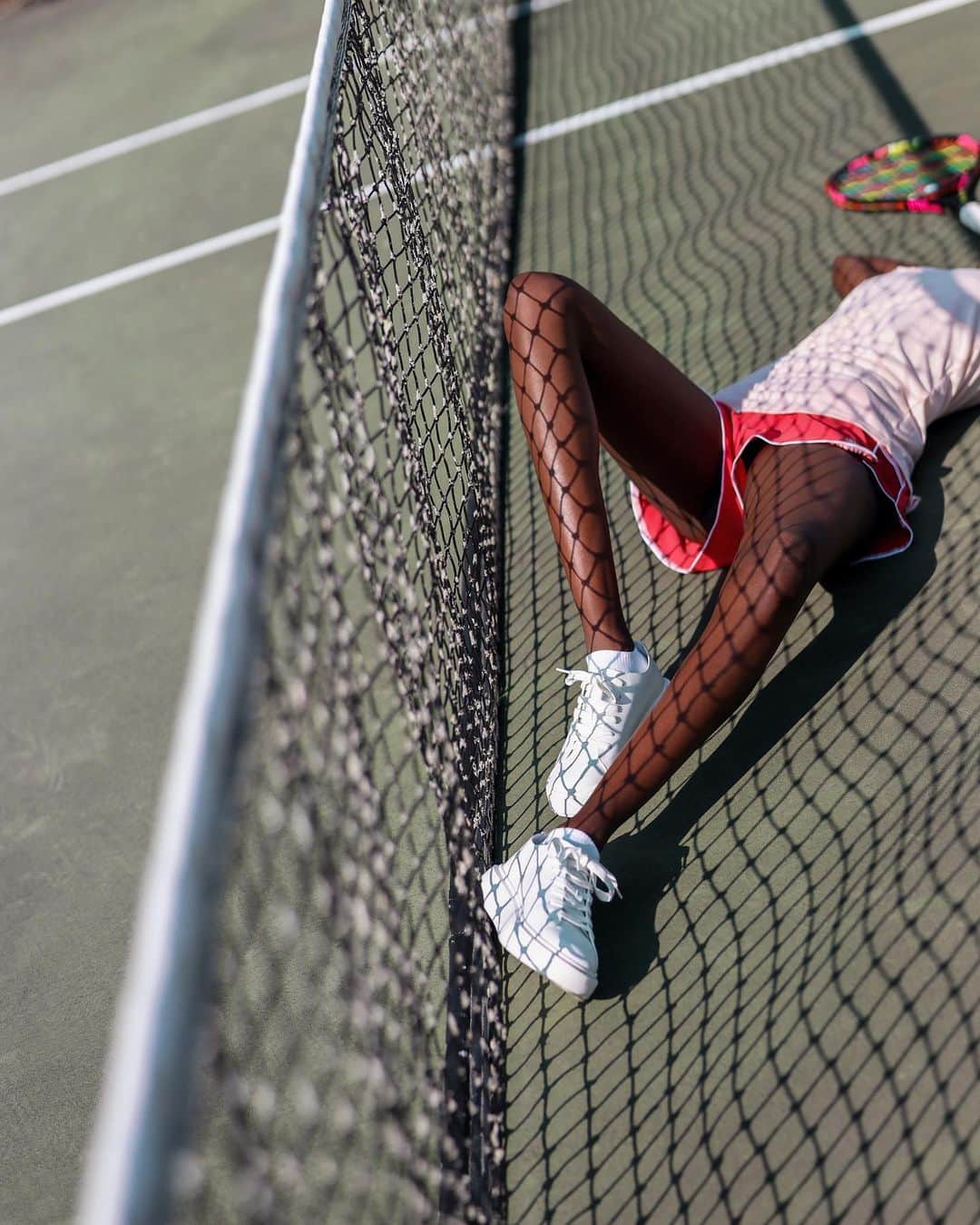 サムエデルマンのインスタグラム：「Elevate your athleisure look in the ARGO  Photographed by Libby Edelman   #SamEdelman」