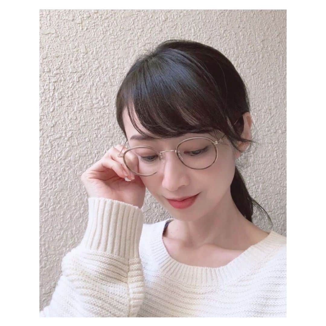 のインスタグラム：「マスクをするようになってからメガネ着用率が減ったな  #過去pic #元宝塚 #宝塚og #model #actress #모델 #여배우 #tokyo #japan」