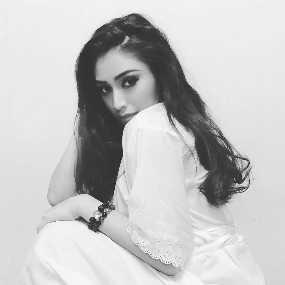 SORAのインスタグラム：「🥷  #dioslabendiga #labendicion #amén #ecuador #colonbia #venezuela #españa #japon #mesklados #latina #japanesegirl」