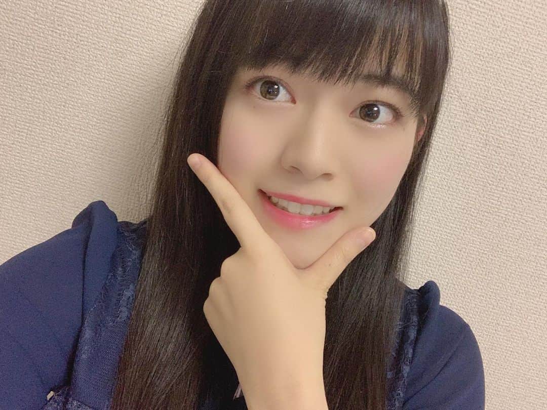 高岡薫のインスタグラム：「こっちを向いて！おはようございます☀  #おはよう #おはようございます」