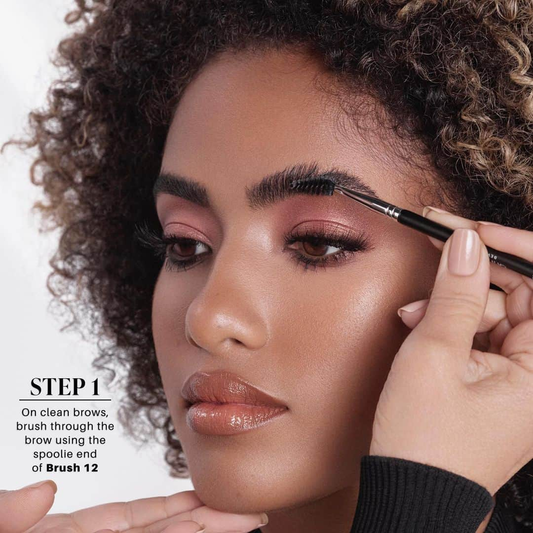 Anastasia Beverly Hillsさんのインスタグラム写真 - (Anastasia Beverly HillsInstagram)「🥶 Brow Freeze 🥶 breakdown. Swipe ⬅️ to see a step-by-step tutorial that makes it all crystal clear.⁣ ⁣ 🔹Step 1: Brush through clean brows with your spoolie⁣ 🔹Step 2: Be sure to use upward motions while pressing down⁣ 🔹Step 3: Use Brow Freeze wax to create your desired shape and brush evenly through your brows⁣ ⁣ See - it's as easy as 1, 2, 3!⁣ ⁣ #anastasiabeverlyhills #anastasiabrows #ABHIcedOut」1月18日 8時56分 - anastasiabeverlyhills