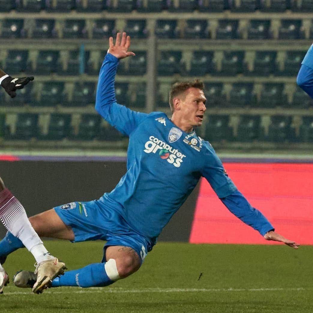 エンポリFCさんのインスタグラム写真 - (エンポリFCInstagram)「Ricci, Stulac, Mancuso, Parisi e Olivieri; al Castellani gli azzurri battono 5-0 la Salernitana 📸📸📸」1月18日 9時19分 - empoli_fc_official