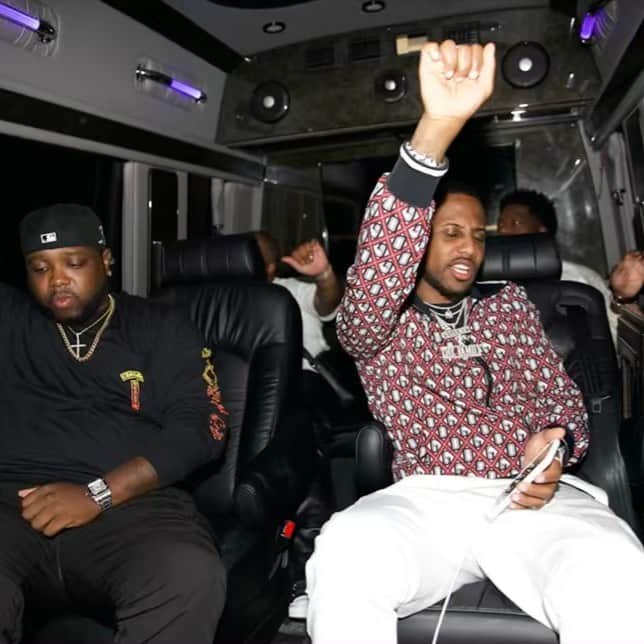 ファボラスのインスタグラム：「WHOOPTY 🕺🏿🚐」