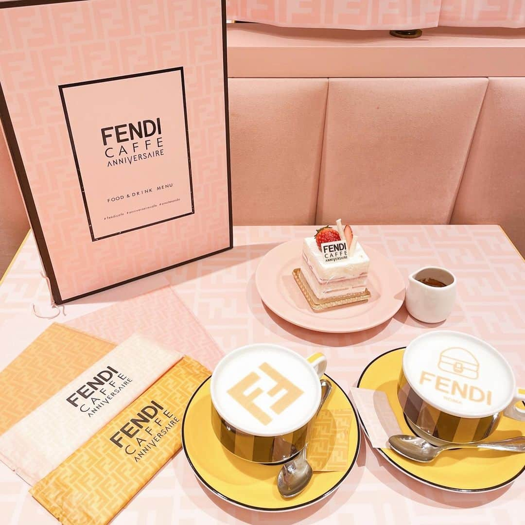 kazumi_rippleのインスタグラム：「・ ・ 緊急事態宣言前に♡ FENDIの世界観が可愛すぎたよ♡ 📍 FENDI cafe ・ ・」