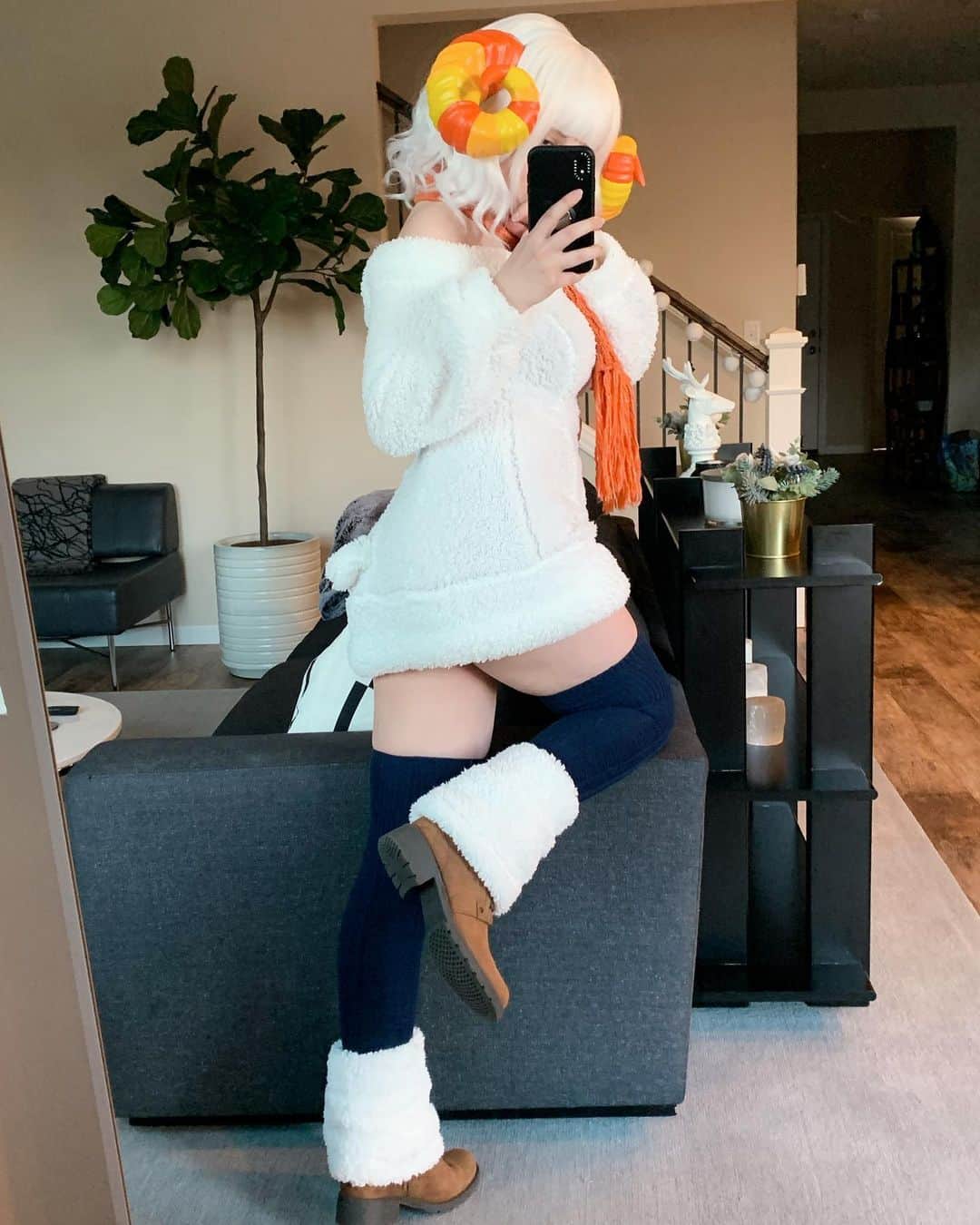 Tessaのインスタグラム：「Vesta (ACNH) Gijinka try-on!!!🧡🐏💛  I’ve had this cosplay planned for SO long and I’m so excited to shoot this tomorrow with my bb @rizumari !🥺I was super unsure of how this would look once it was all together, but I feel adorable. Now I’m hoping the makeup turns out more cute than creepy! -sweats-  Horns: CosplayManiaShop on Etsy (painted by me!) Wig: @kasouwigs  Sheep outfit: @aliexpress  Socks: @amazon   #animalcrossingnewhorizons #animalcrossing #acnh #acnhcosplay #vestaacnh #vestacosplay」
