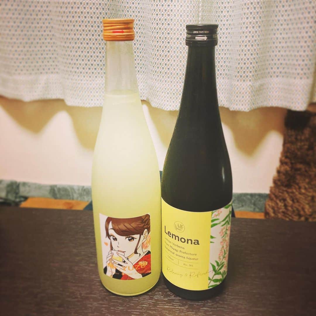 田井弘子さんのインスタグラム写真 - (田井弘子Instagram)「ふぅ  文化庁継続支援のおかわり実施報告書ひとまず完成、送信終了〜 ホンマ手間やけど、ありが鯛。  なので、飲みます☆(笑)  おすそ分けして頂いたツイッタラー？の #しぬこさん の #酒ガチャ　から ゆずとレモンの、どちらも柑橘系の飲みやすそうなお酒！  #ラベルかわいい  いただきますっ。」1月18日 21時59分 - hirokotai