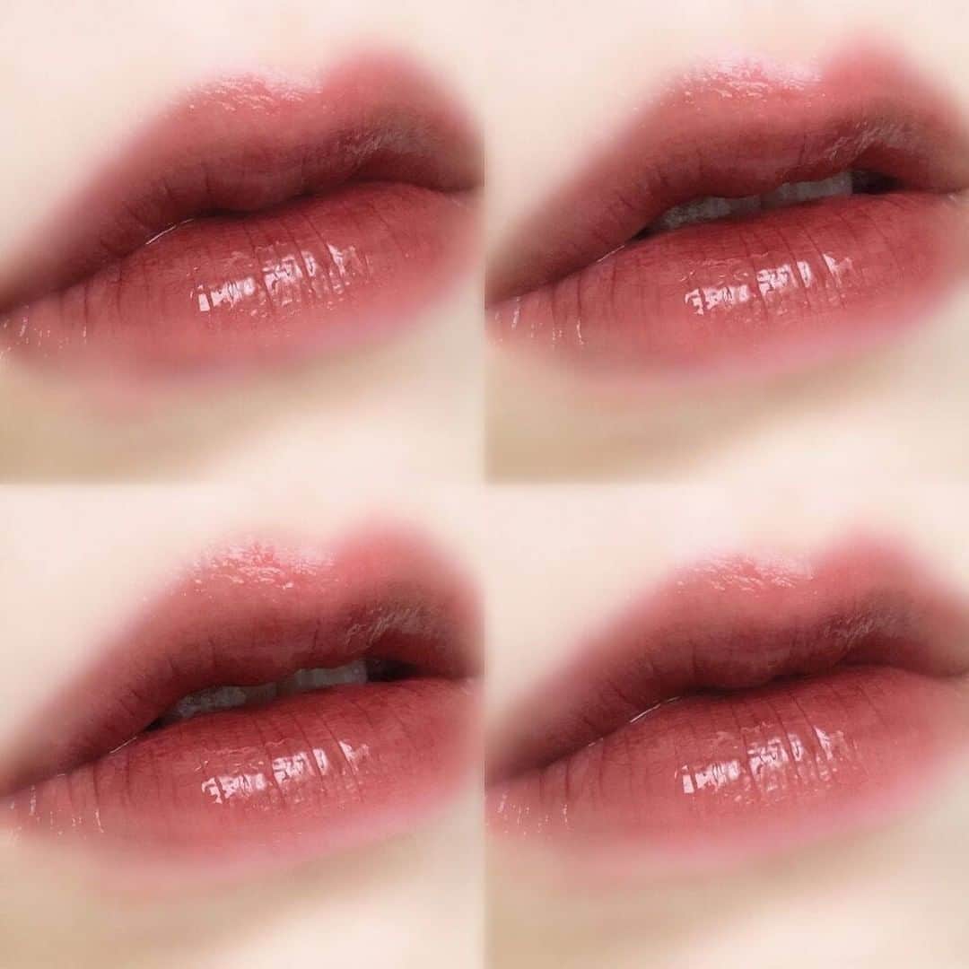 LIPS(リップス)-コスメ・メイク動画さんのインスタグラム写真 - (LIPS(リップス)-コスメ・メイク動画Instagram)「. ❁︎❁︎フィルターリップ❁︎❁︎  ⸜ くすみフィルターをかけたような唇に ⸝‍  もう可愛いすぎるこの組み合わせ…  くすみピーチと深みレッドが最強🍒  ┈┈┈┈┈┈┈┈┈┈  ⚪︎CandyDoll ケアオイルティントリップ 503 アーモンドレッド ⚪︎rom&nd ジューシーラスティングティント 18 MULLED PEACH  ┈┈┈┈┈┈┈┈┈┈  前回はCandyDollのアーモンドレッドとrom&ndのALMOND ROSEの組み合わせを紹介しましたがこっちの組み合わせも最強に可愛かったのでおすすめします❤︎  前回の組み合わせは美白みえするさくらんぼカラーだったのですが、今回の組み合わせはまさにアプリでフィルターをかけたような、フィルターいらずの唇にしてくれる組み合わせなんです…🥀𓄼  グラデーションをすると色のムラが目立ってしまうのが悩みですが、この組み合わせは多少ムラになってもそれが味を出してくれるというか、、  「フィルター感」を出してくれて、よりアンニュイで可愛くみえるんです ☁ ☁　　  濃いリップも淡いリップも好きという方におすすめです！  ぜひ試してみてください！  All Contents From： 儚那  #lipscosme #candydoll #romand #くすみカラー #プチプラコスメ #メイク #新作コスメ #透明感メイク #コスメ #makeup #冬コスメ #美容 #今日のメイク #コスメ好きさんと繋がりたい #コスメオタク #新作コスメ #冬メイク #メイク好きな人と繋がりたい #コスメレビュー #コスメ紹介 #コスメレポ #コスメ購入品 #毎日メイク #ナチュラルメイク #コスメ部 #cosme #化粧品 #美容垢さんと繋がりたい #韓国メイク #コスメがわかるハッシュタグ」1月18日 20時30分 - lipsjp