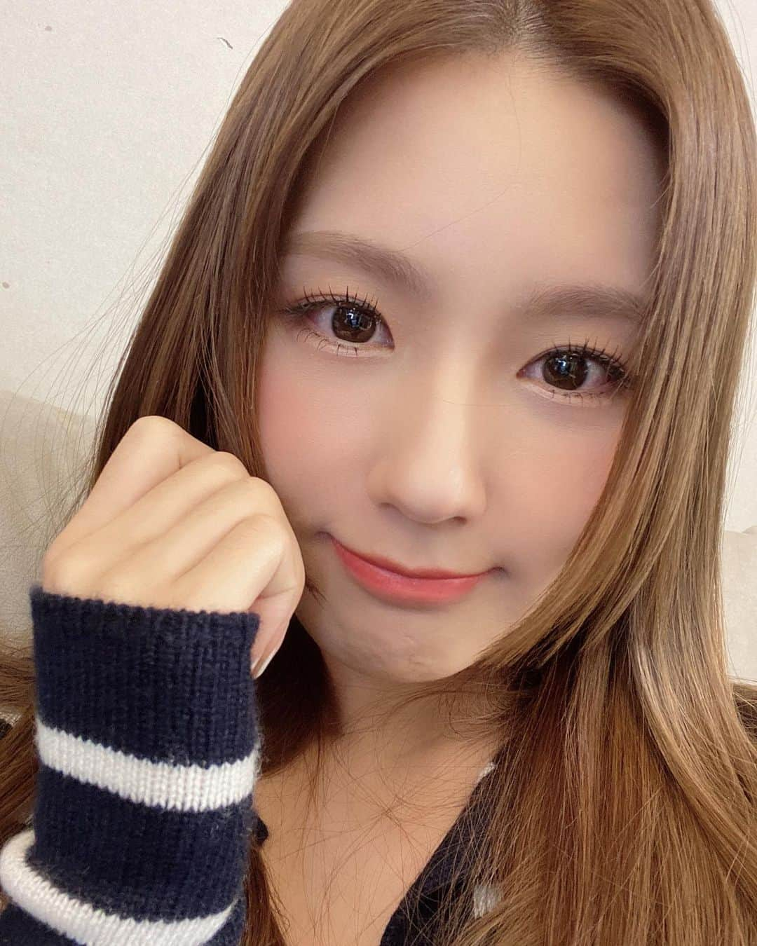 (G)I-DLEさんのインスタグラム写真 - ((G)I-DLEInstagram)「[#미연] 셀카놀이☺️😋💕」1月18日 20時35分 - official_g_i_dle