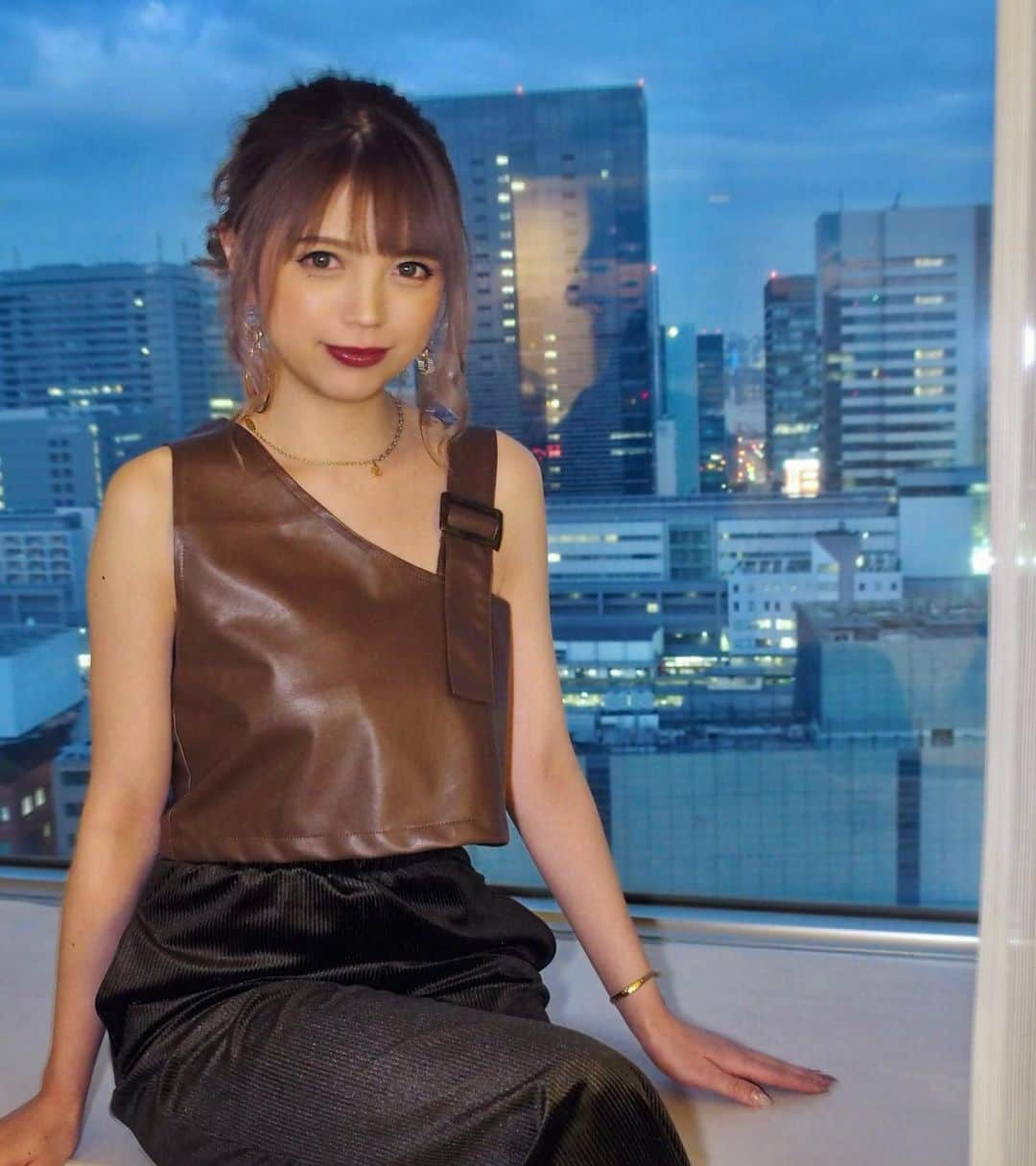 橘咲良のインスタグラム：「#プルクラ  #portrait #撮影会  #レザー #コーデ #キングラビッツ  #橘咲良　だぞ☝🏻☝🏻💓」
